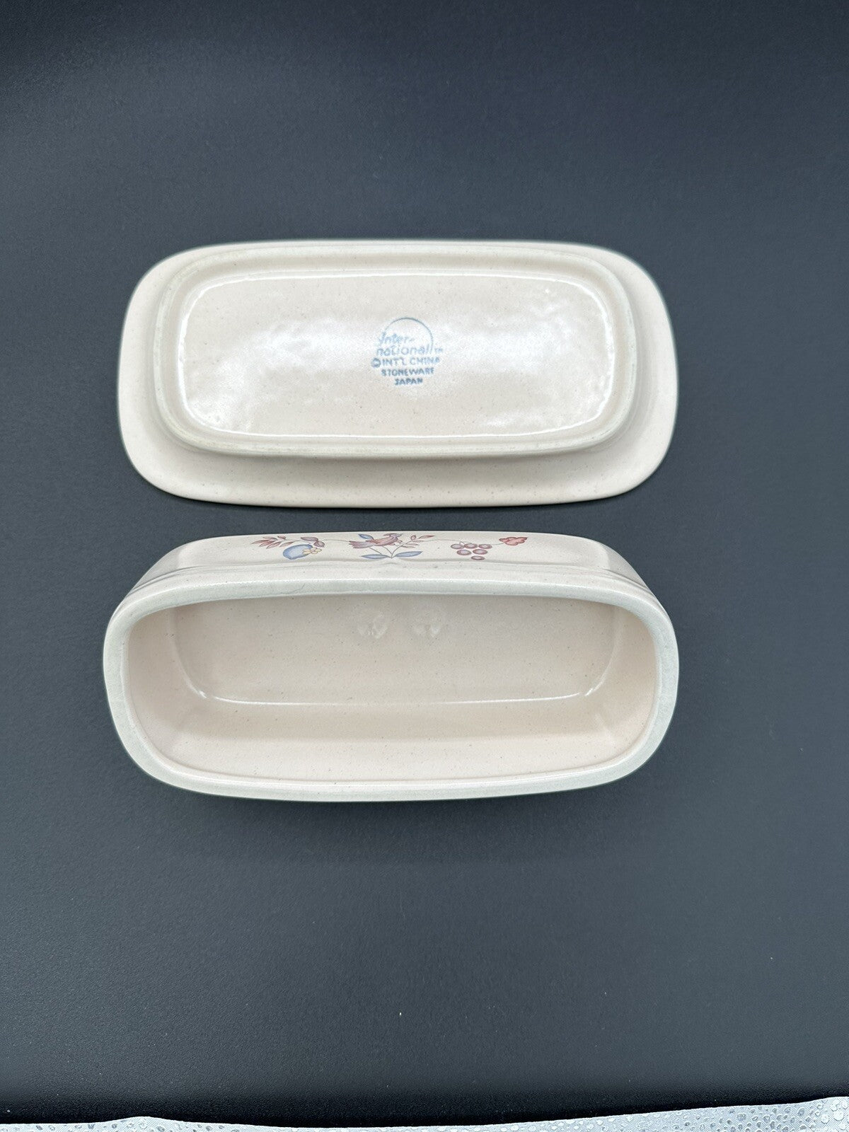 Butter Dish Heartland International Stoneware Covered Chicken Farm Scene Vintage