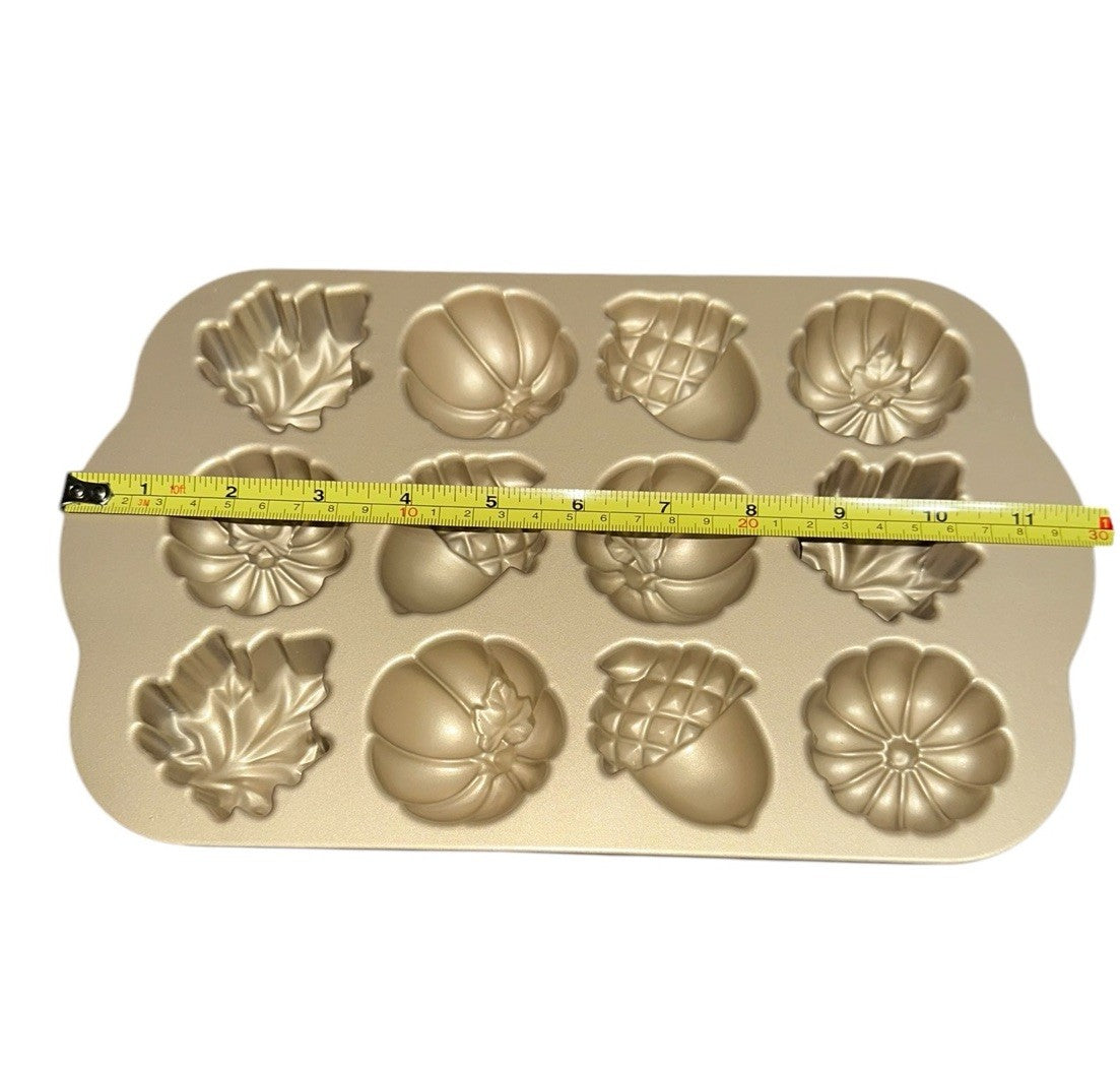 Cakelette Pan Nordic Ware Autumn Delights