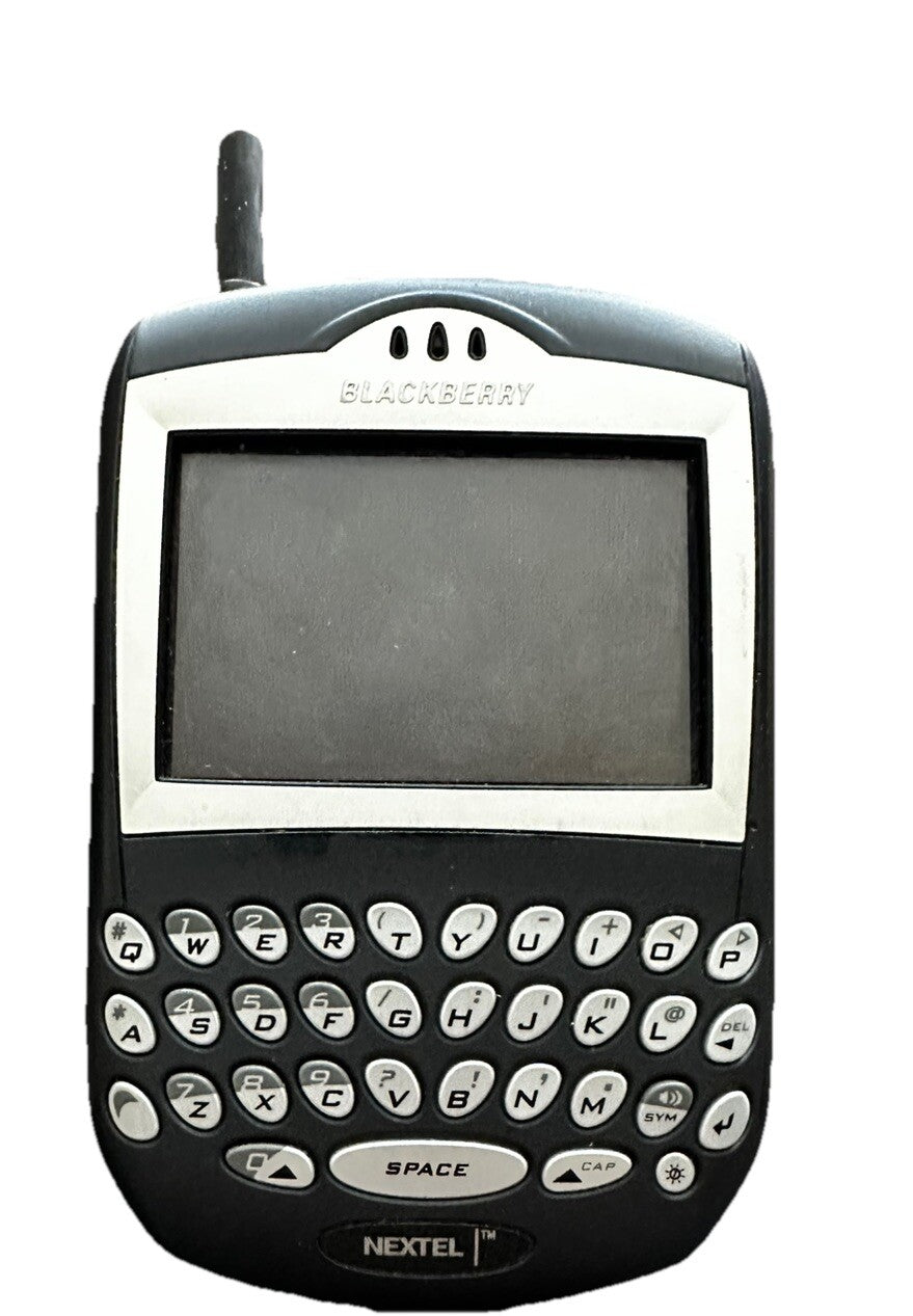 Cell Phones BlackBerry Nextel 7520 w Base/With Charger No Adapter (2)
