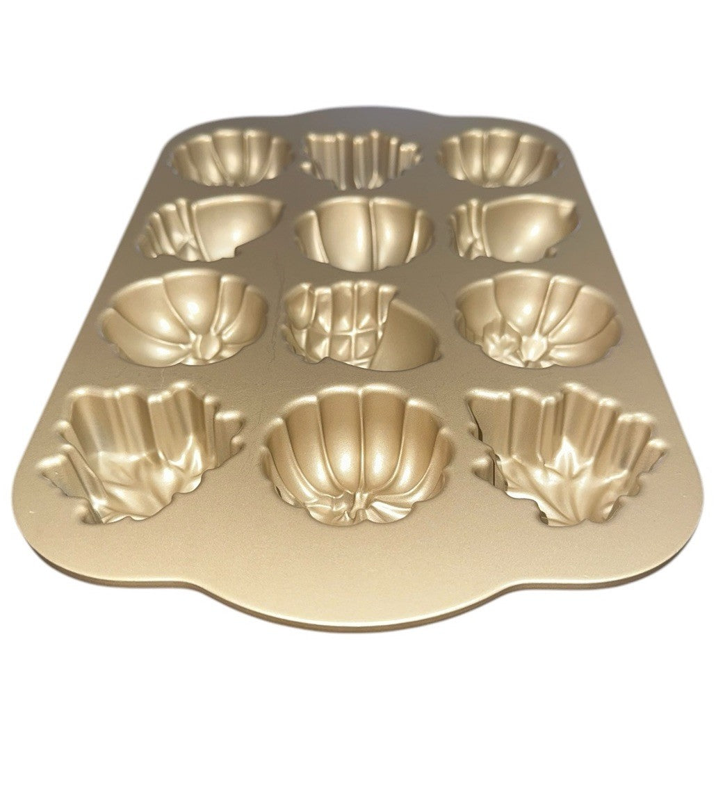 Cakelette Pan Nordic Ware Autumn Delights