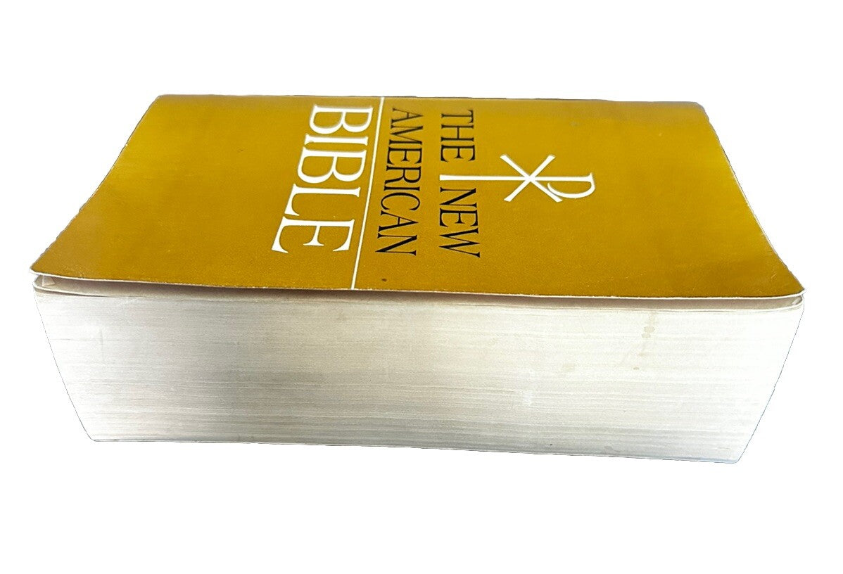 Bible American 1968 NAB Catholic Church Holy Prayer Book Mass Scripture Vtg