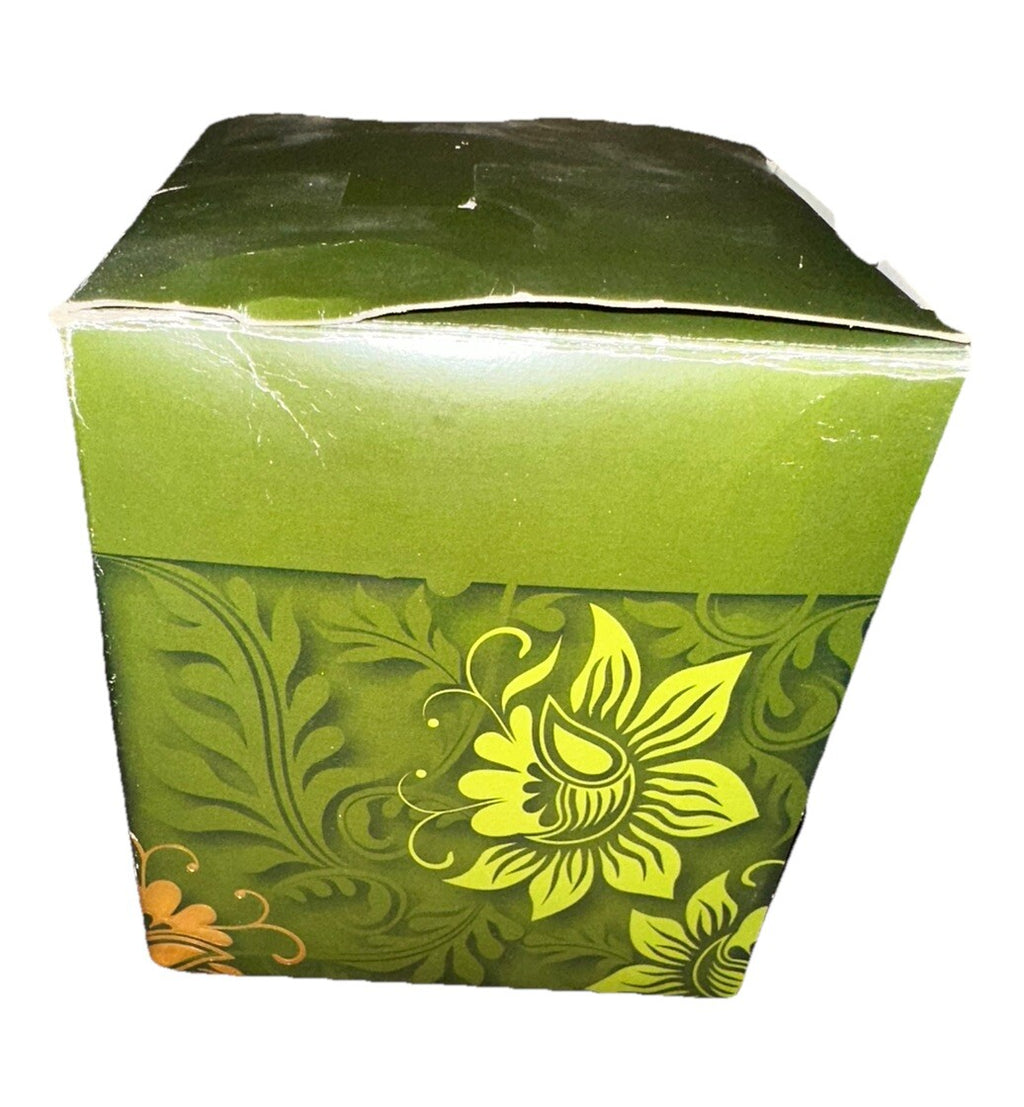 Candle Wasabi Pear Essenza 13.5 oz Fragrance Spa Pure Essential Oil W/Box New