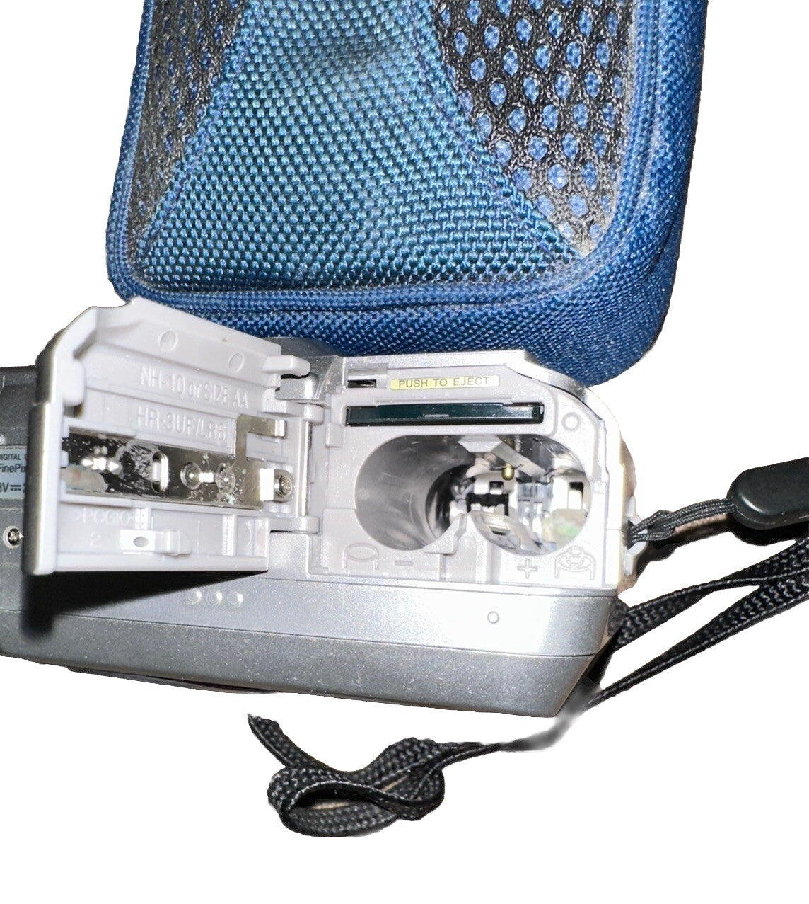 Camera Digital Fujifilm FinePix A Series A205 2.0MP Silver Tested Works