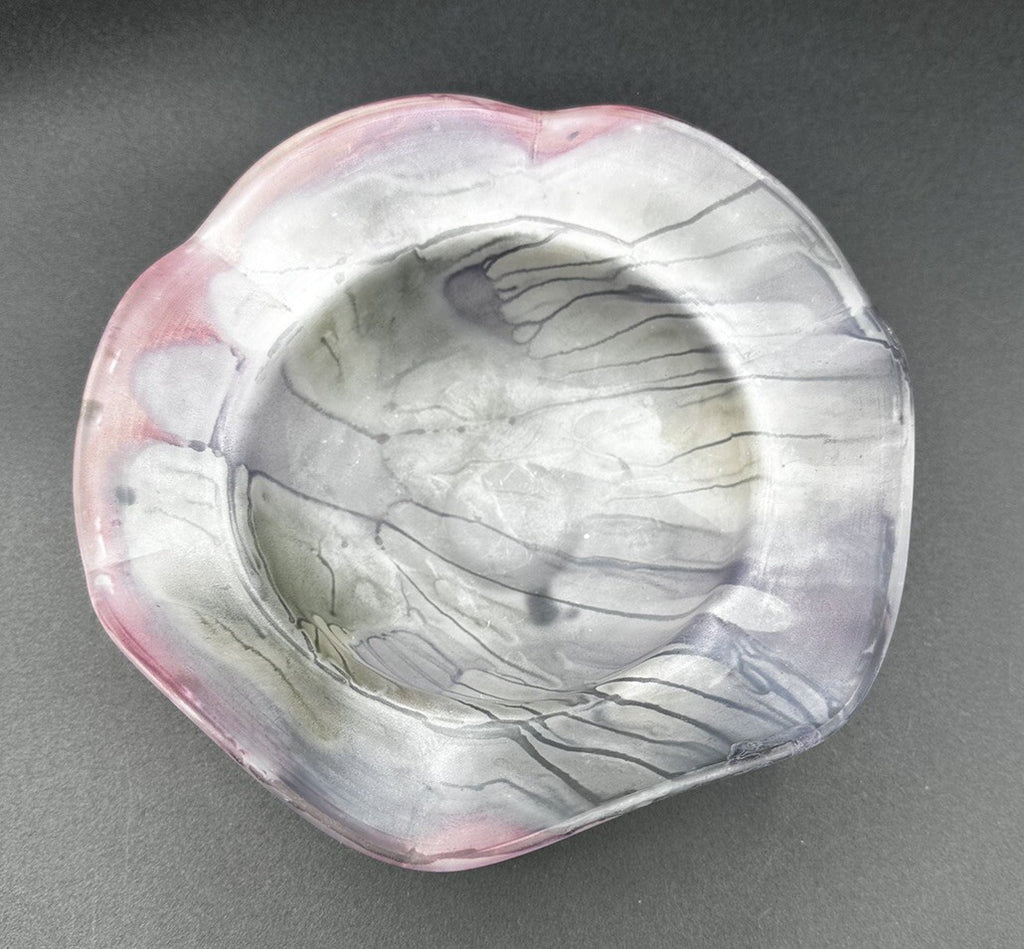 Bowl Purple Pink Drip Rueven Nouveau  Art Glass Scalloped Edge Vintage