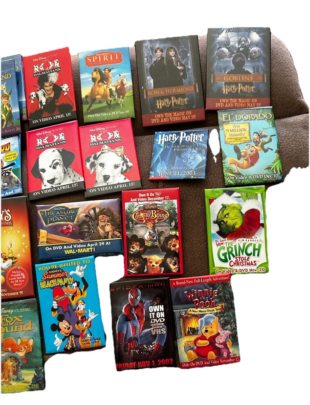 Buttons Of Disney Pinback Home Video Announcements. Preowned (52)