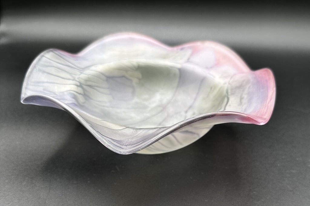 Bowl Purple Pink Drip Rueven Nouveau  Art Glass Scalloped Edge Vintage