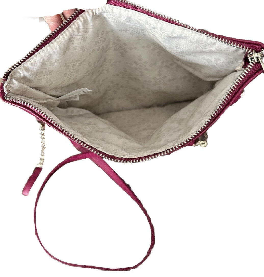 Clutch In Crushed Berry Pebble Preowned Thirty-One Forever Fold Over