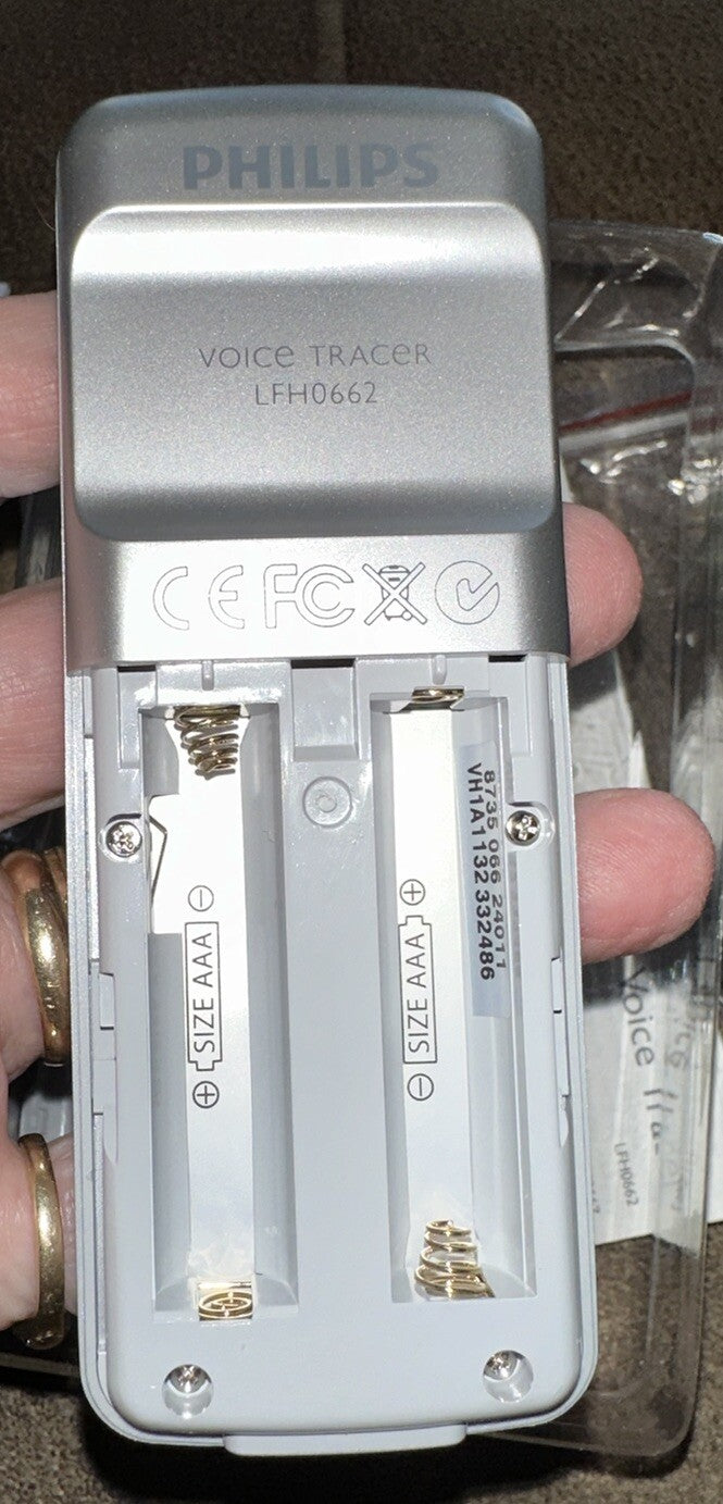 Digital Voice Tracer MP3 Recorder LFH0662/40 New/Tested/Open Box Philips