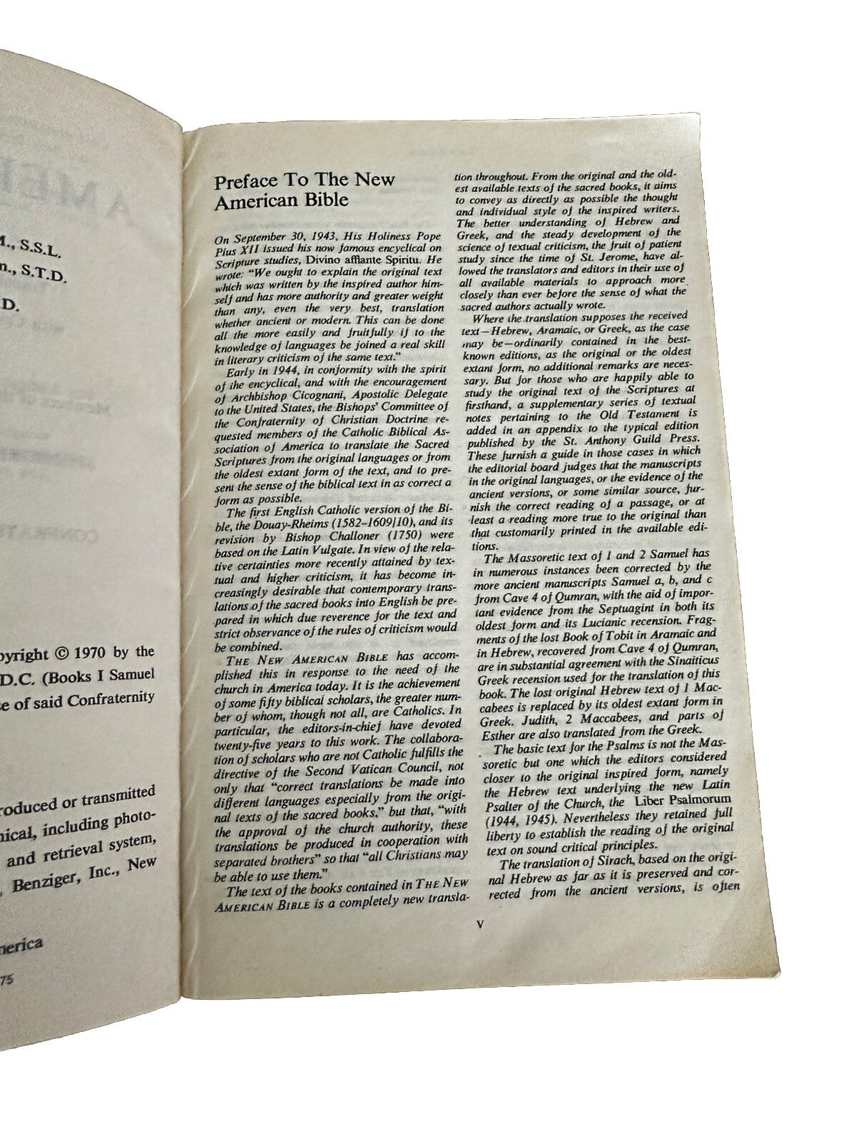 Bible American 1968 NAB Catholic Church Holy Prayer Book Mass Scripture Vtg