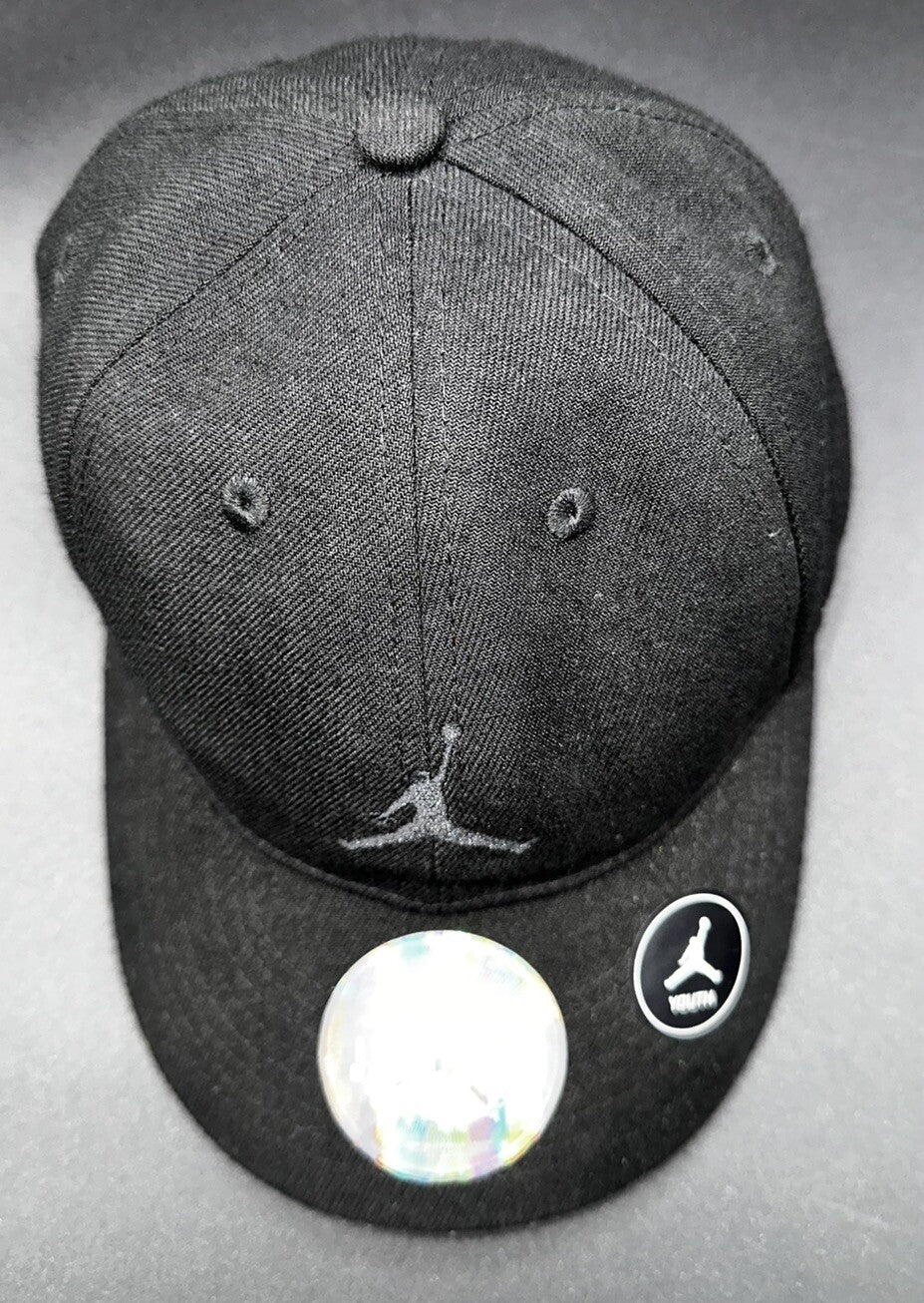 Air Jordan Youth Black Adjustable Baseball Hat Preowned