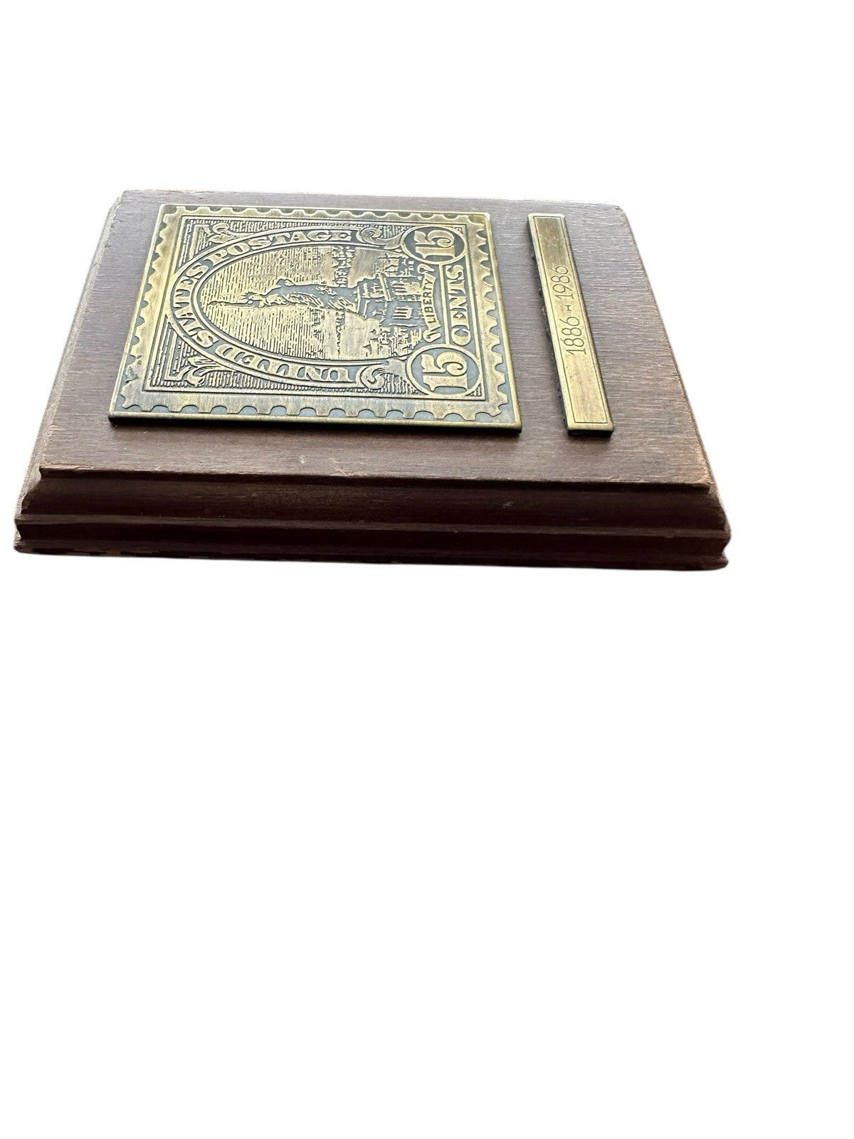 Avon Statue of Liberty 15 Cents Stamp Wood Plaque Wall Decor 1986 Vintage