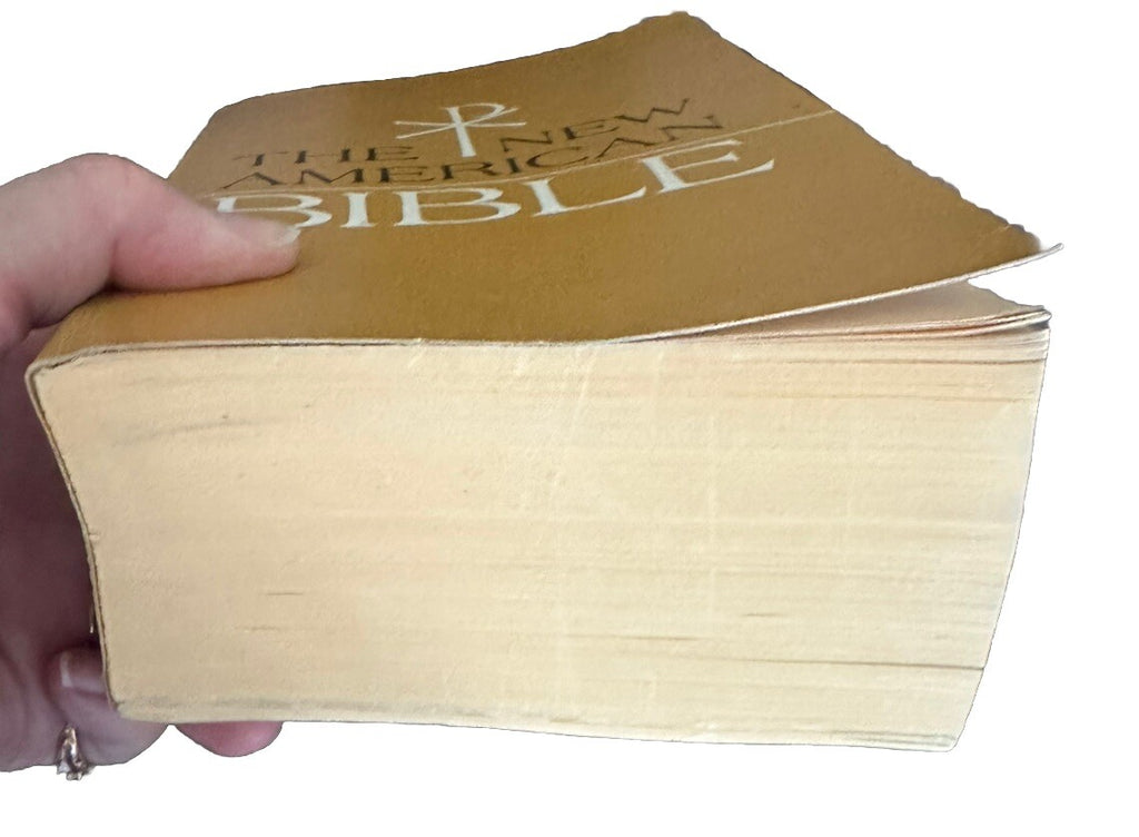 Bible American 1968 NAB Catholic Church Holy Prayer Book Mass Scripture Vtg