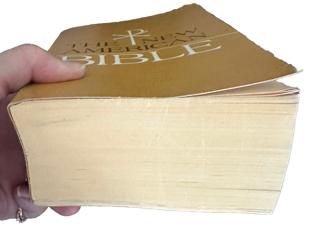 Bible American 1968 NAB Catholic Church Holy Prayer Book Mass Scripture Vtg