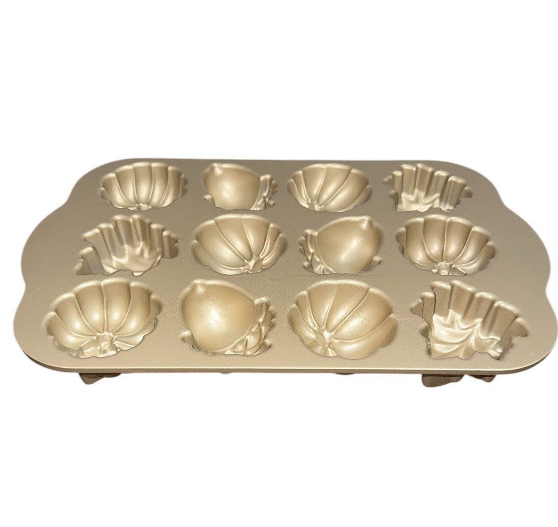 Cakelette Pan Nordic Ware Autumn Delights