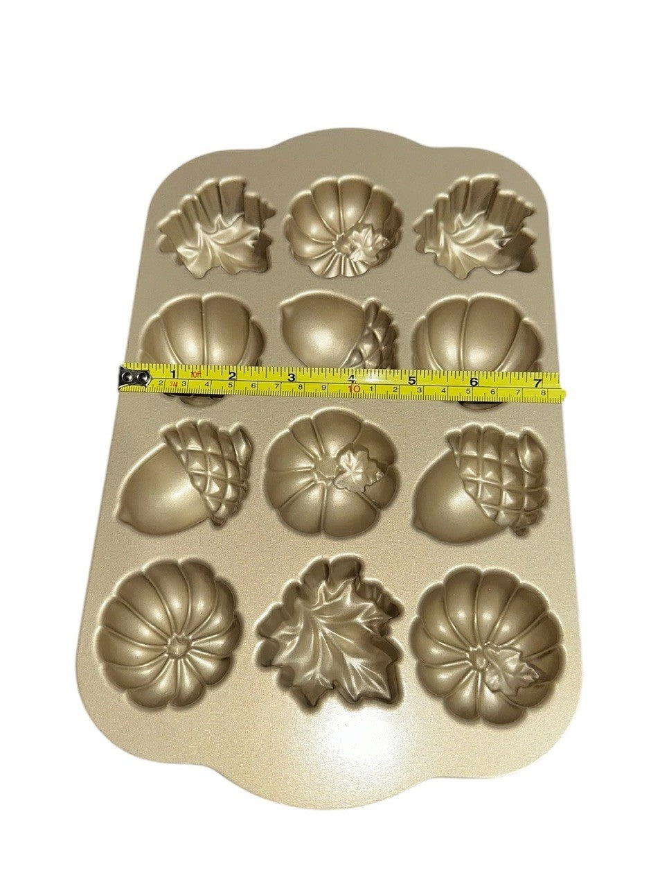 Cakelette Pan Nordic Ware Autumn Delights