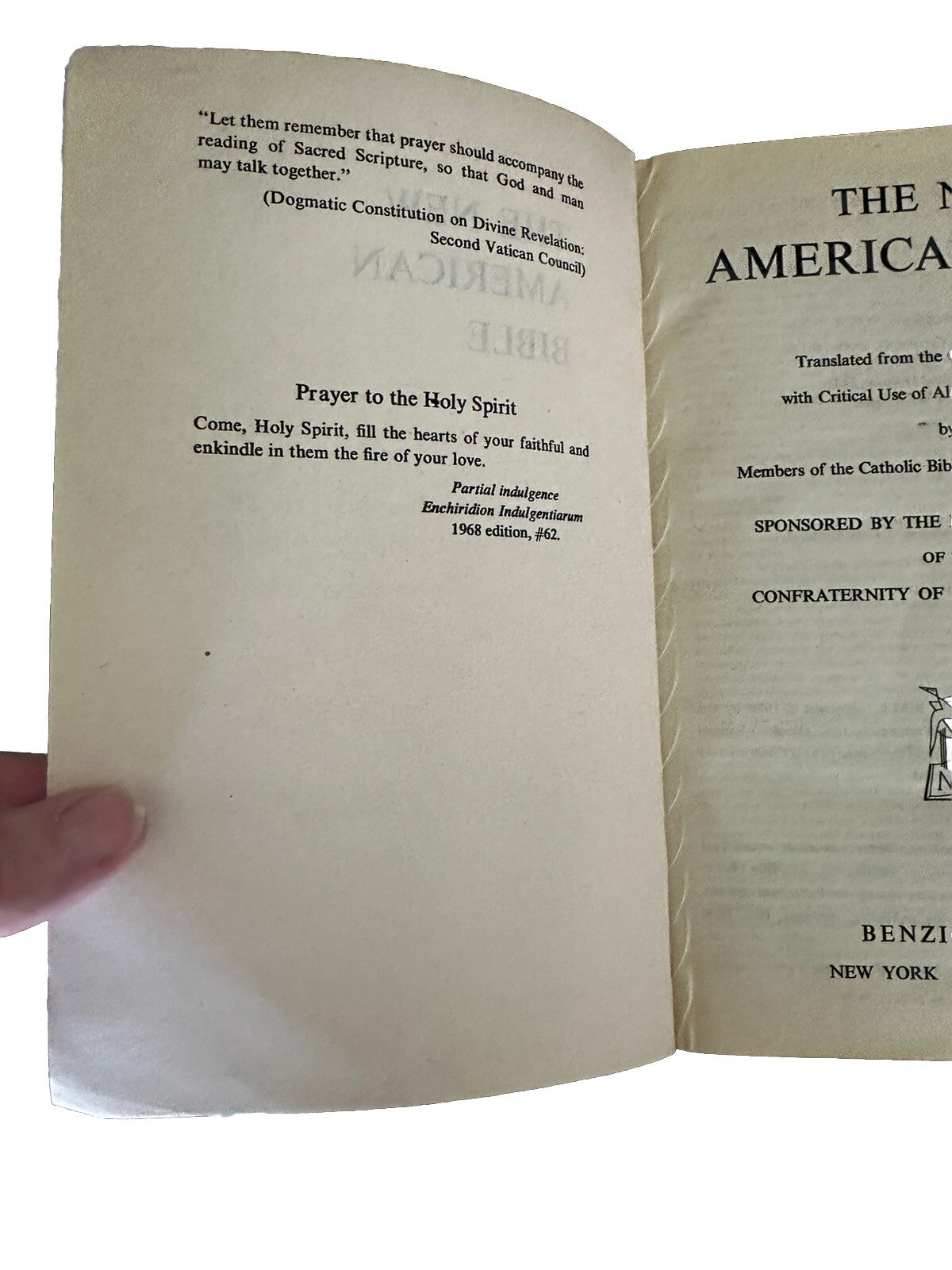 Bible American 1968 NAB Catholic Church Holy Prayer Book Mass Scripture Vtg