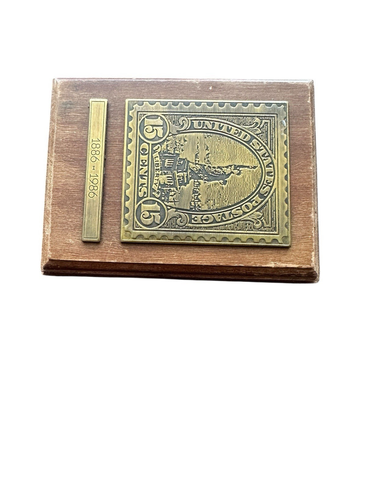 Avon Statue of Liberty 15 Cents Stamp Wood Plaque Wall Decor 1986 Vintage