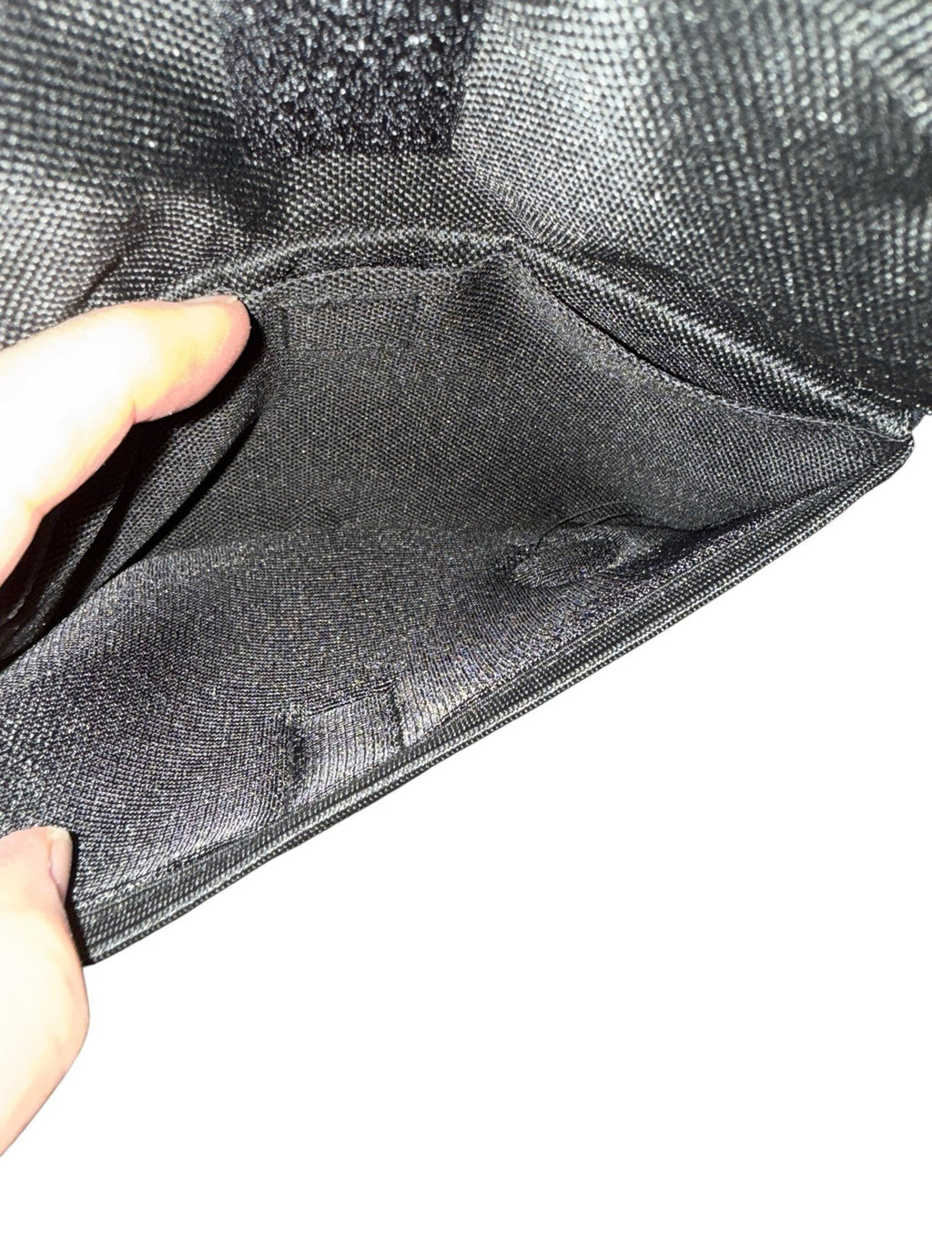 Buddy Pouch Water Resistant Magnetically Attaches Black