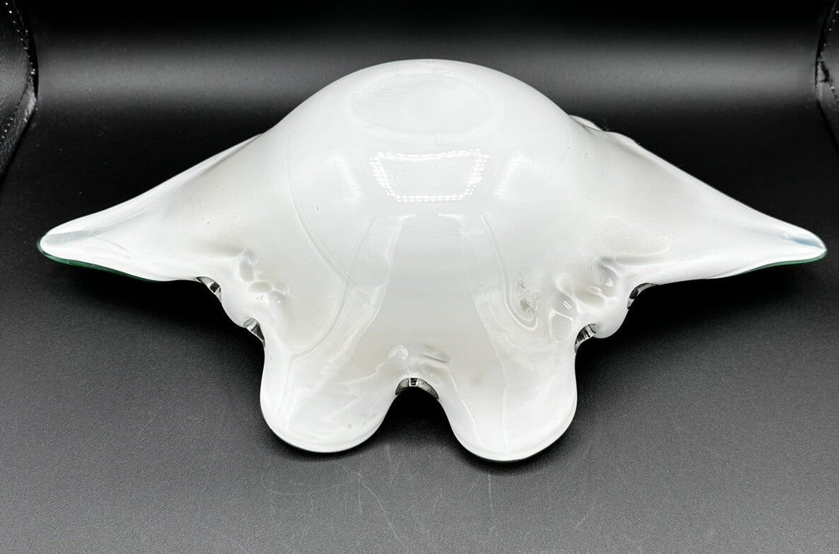 Bowl Mid-Century Green White Murano Art Glass Centerpiece Fruit Bowl Vintage