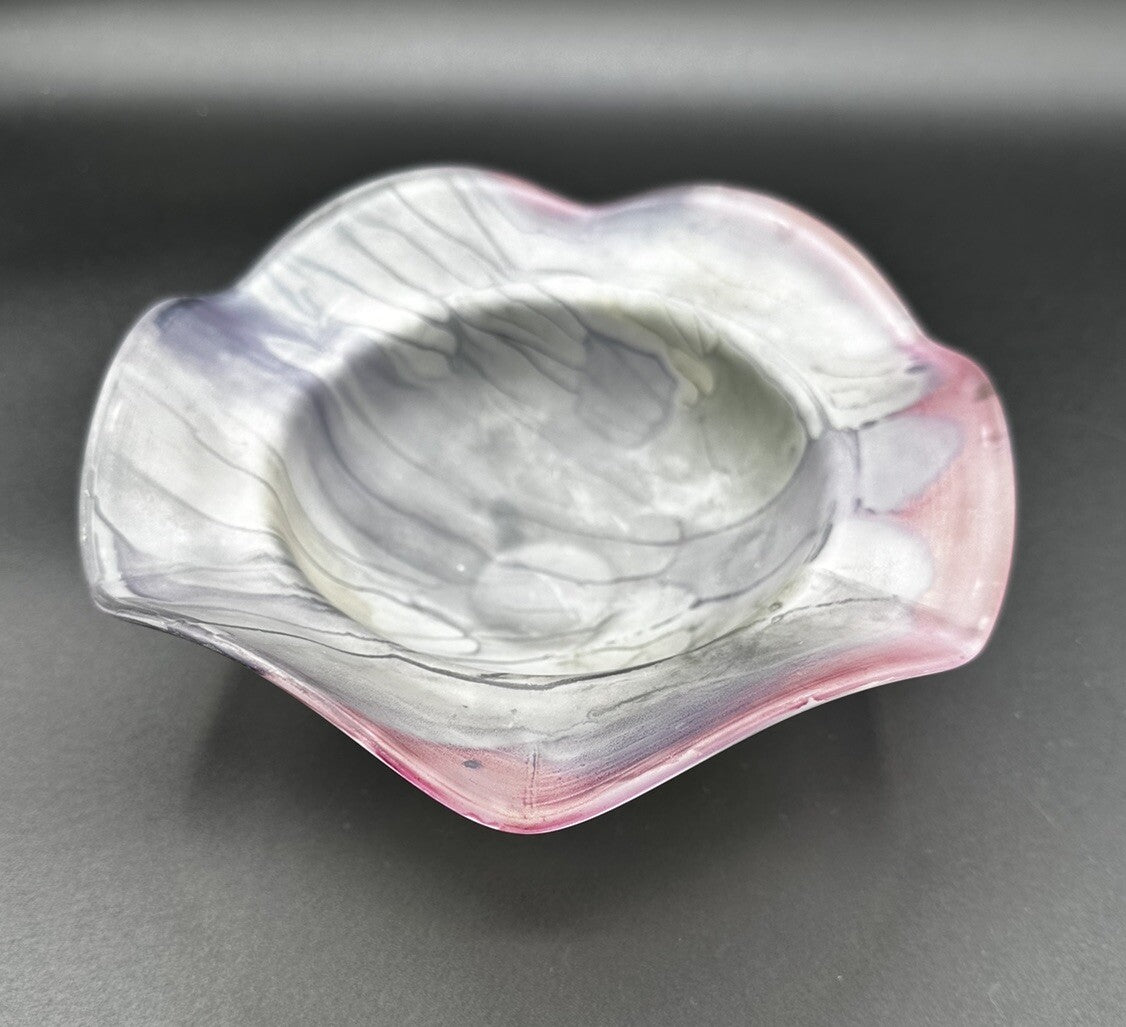Bowl Purple Pink Drip Rueven Nouveau  Art Glass Scalloped Edge Vintage