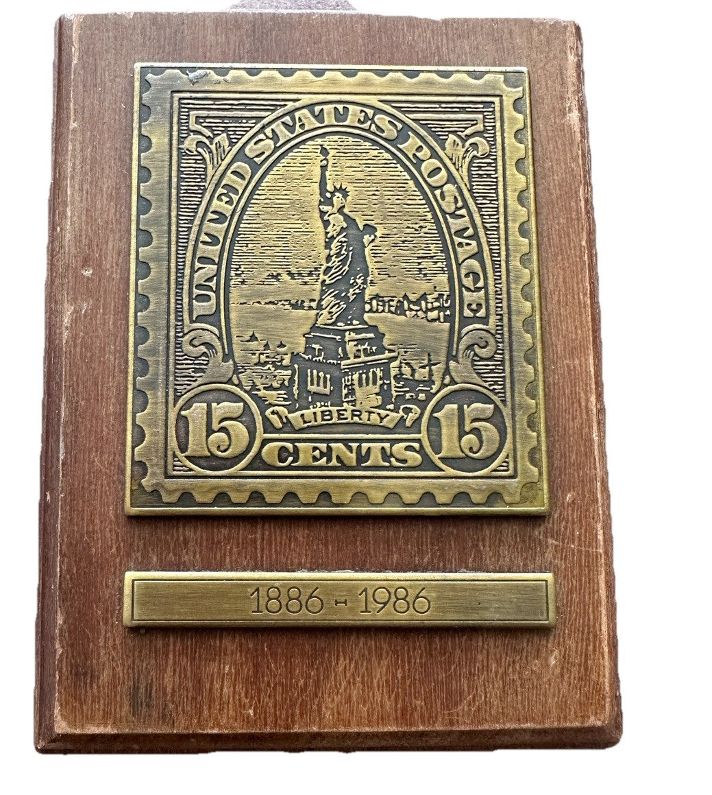 Avon Statue of Liberty 15 Cents Stamp Wood Plaque Wall Decor 1986 Vintage