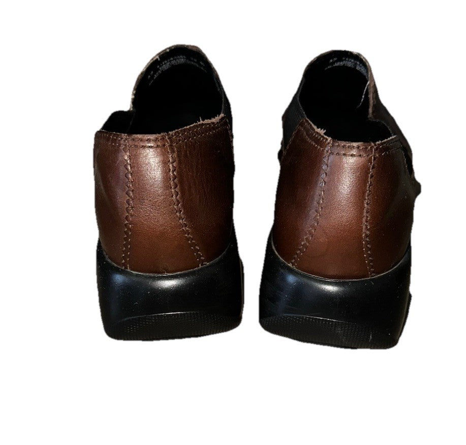 Dansko Clogs Brown Size EU 37 US 6.5-7 Preowned