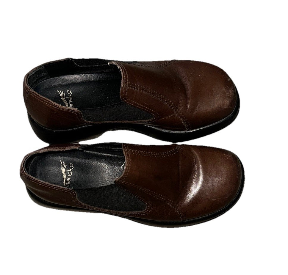Dansko Clogs Brown Size EU 37 US 6.5-7 Preowned