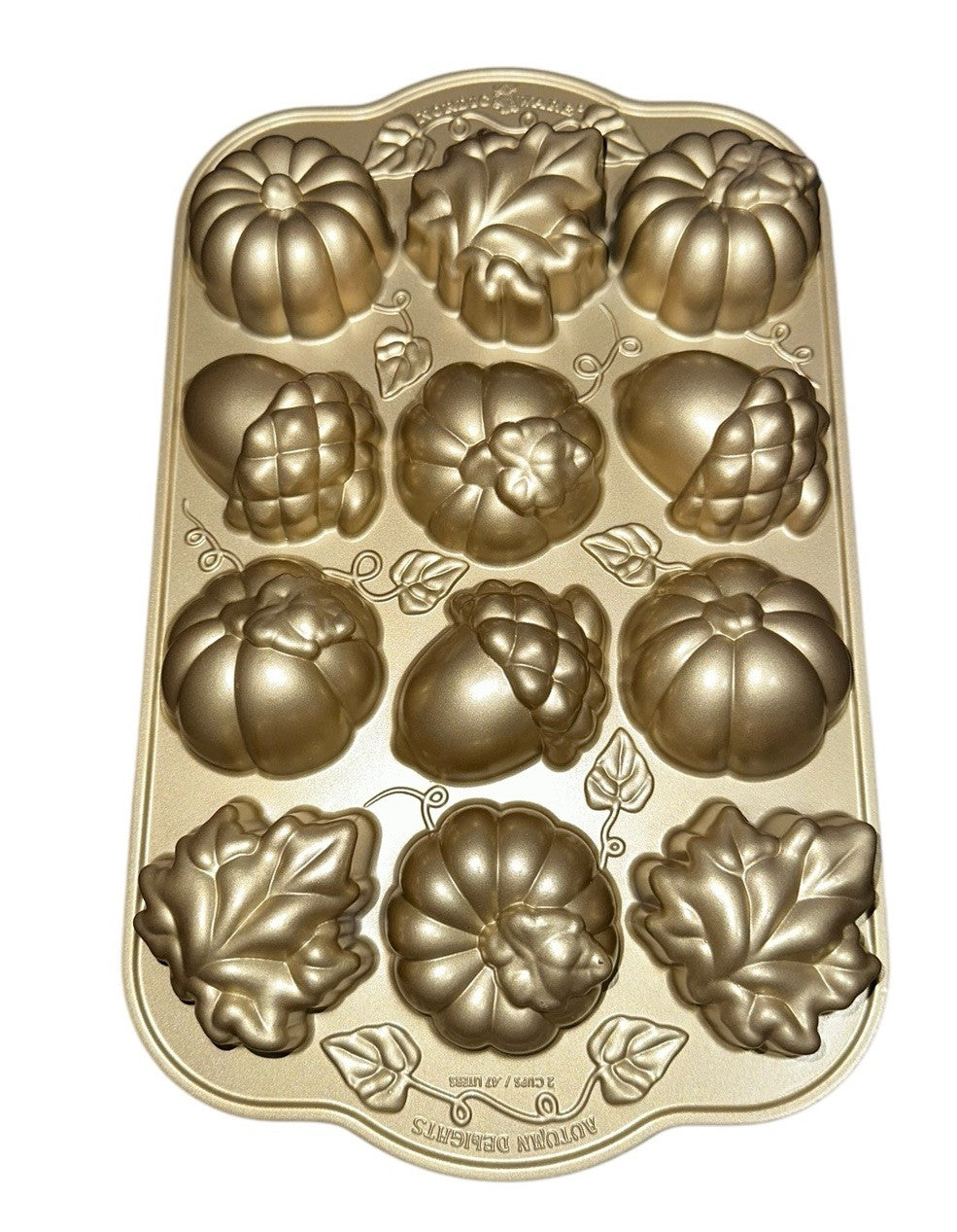 Cakelette Pan Nordic Ware Autumn Delights